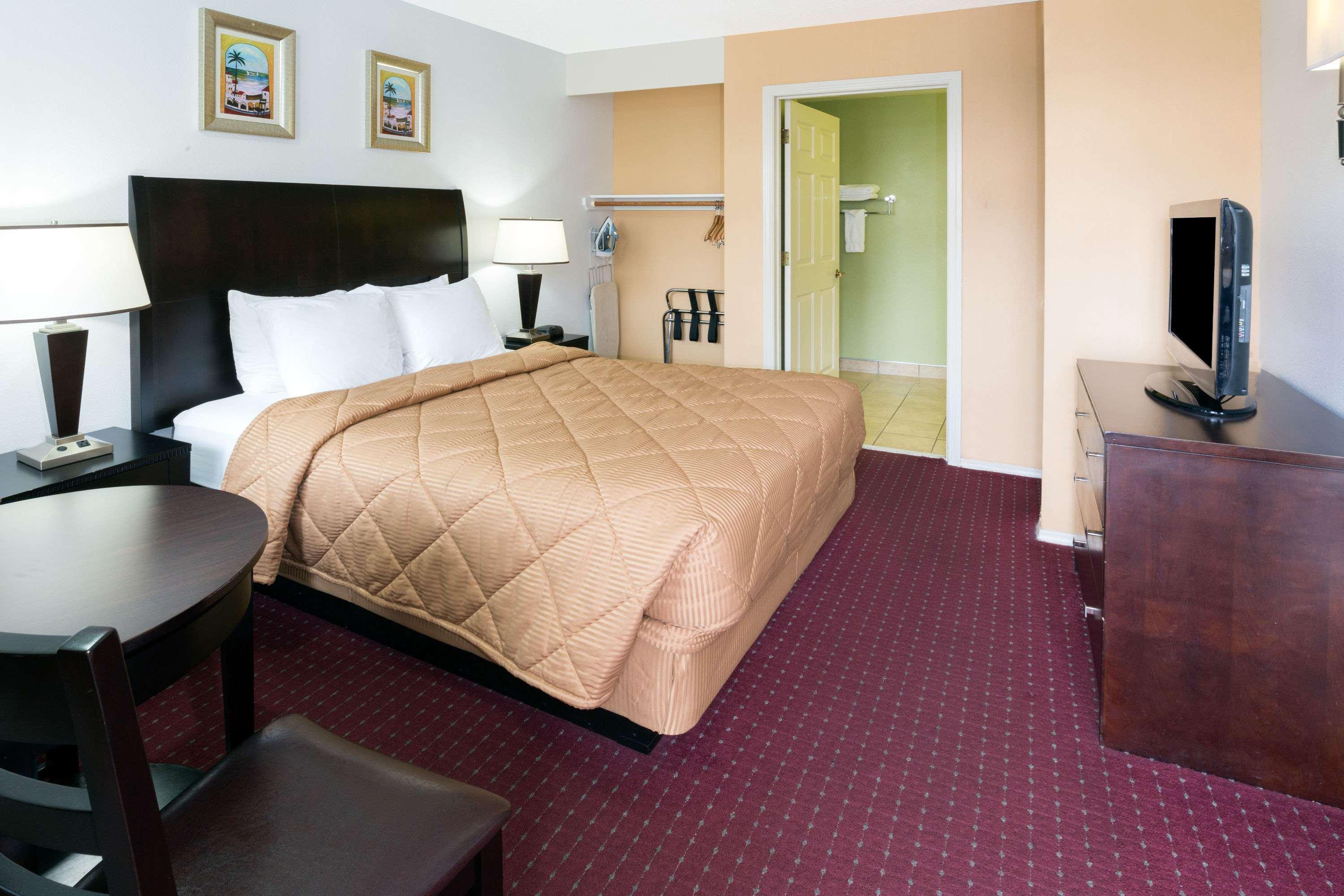 Days Inn By Wyndham Newport Or Ngoại thất bức ảnh